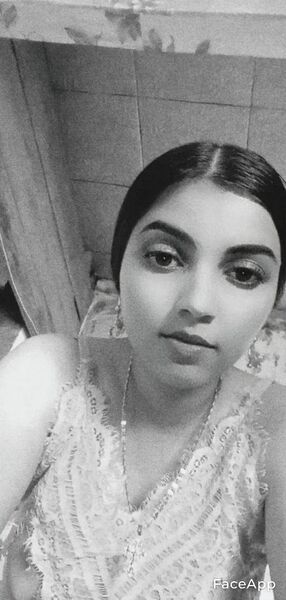  ,   Diana, 21 ,   c 