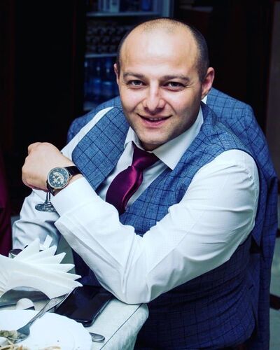  ,   Armen, 39 ,   ,   