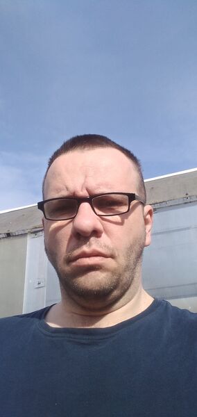  ,   Oleg, 44 ,   ,   