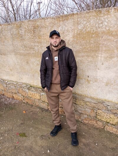 ,   Raf, 32 ,   ,   , c , 