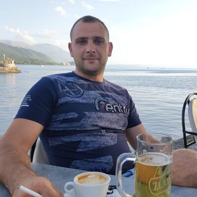  ,   Davor, 35 ,   ,   