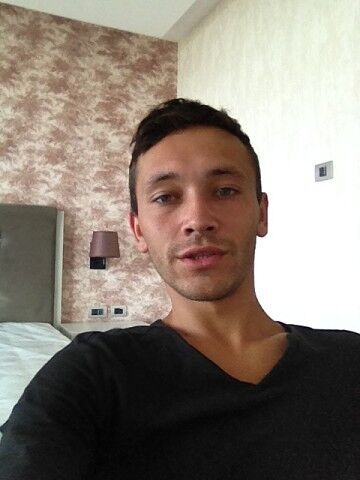  ,   Igor, 33 ,   
