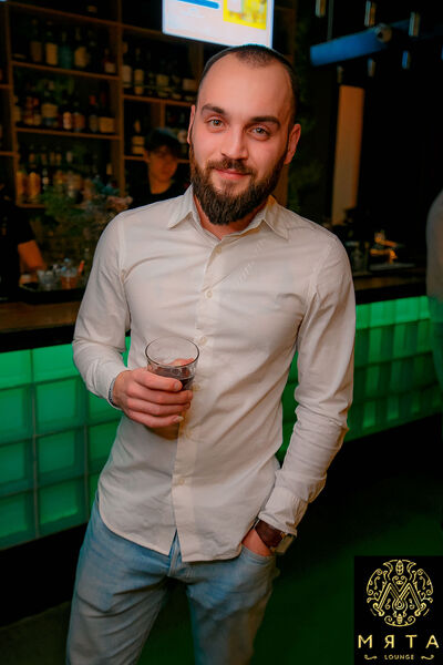  ,   Denis, 31 ,   ,   