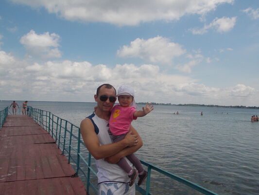  ,   Oleg, 36 ,  