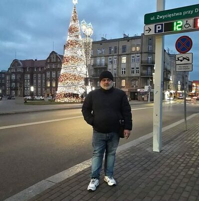  ,   Davit, 46 ,   ,   , c 