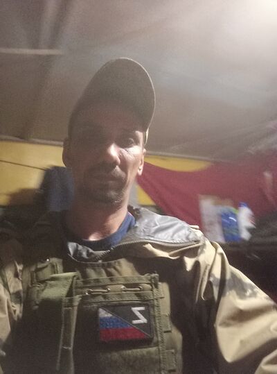  ,   Denis, 41 ,   ,   