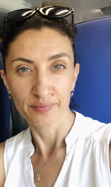  ,   Crisy, 42 ,   