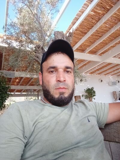  ,   Farxat, 32 ,   ,   