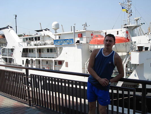  ,   Aleksandr, 44 ,   , 