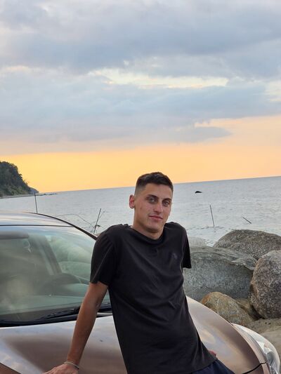  ,   Igor, 26 ,   ,   