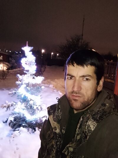  ,   Umar, 34 ,   , c 