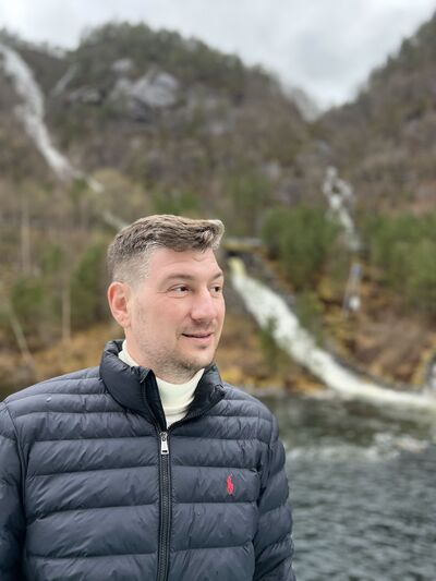  ,   Andrew Brun, 33 ,   ,   