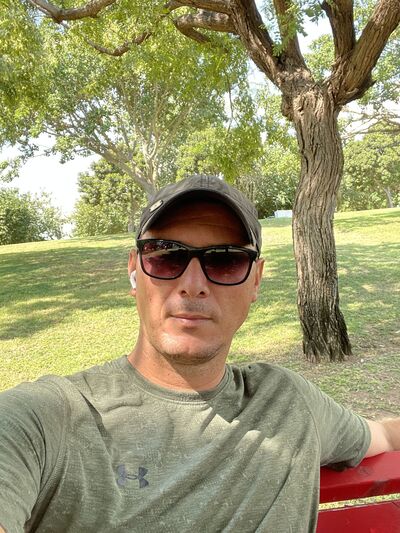  Mount Sinai,   Anton, 40 ,   ,   