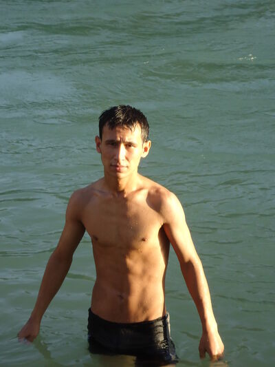  ,   Shokir, 33 ,   ,   , c 