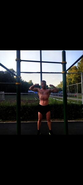  ,   Maxim, 33 ,   ,   