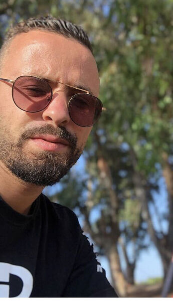  ,   Simo, 33 ,   ,   