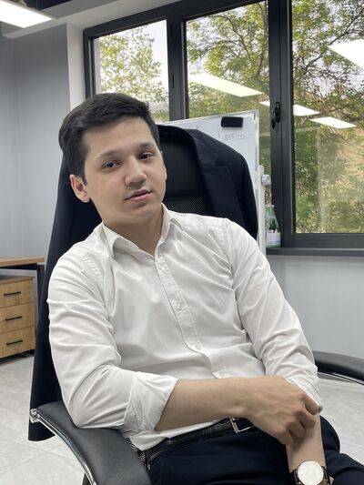  ,   Doniyor, 23 ,   ,   , c 
