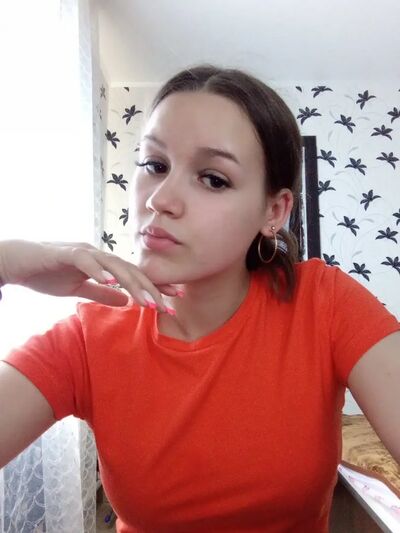  ,   Daria, 18 ,   ,   