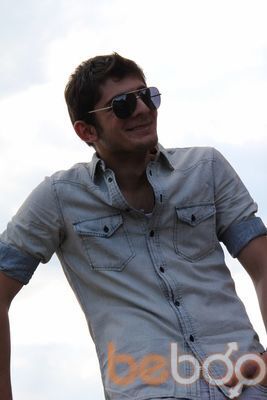  ,   Zura, 31 ,   