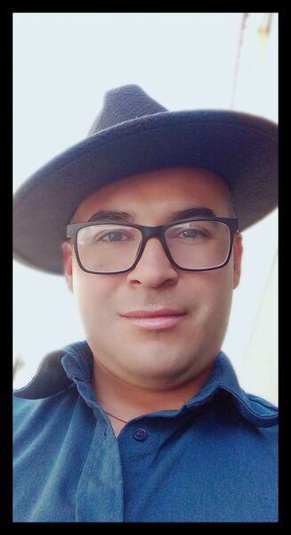  Quito,   Javier, 38 ,   ,   , c , 