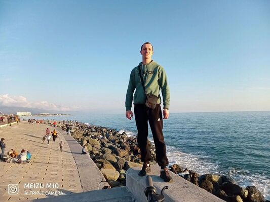  ,   Nikita, 32 ,   ,   