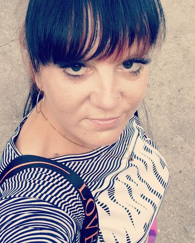  ,   Lana, 40 ,   ,   , c , 