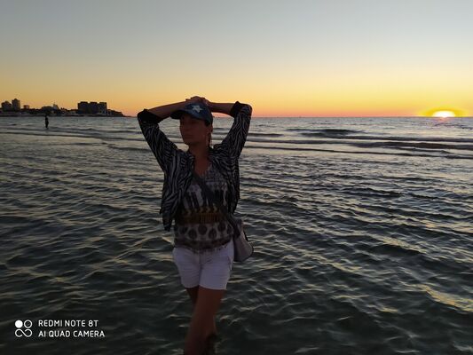  ,   Iris, 38 ,   ,   , c 