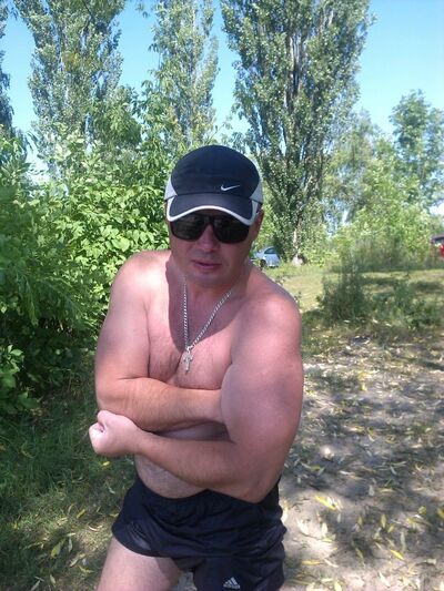  ,   Alex, 46 ,   