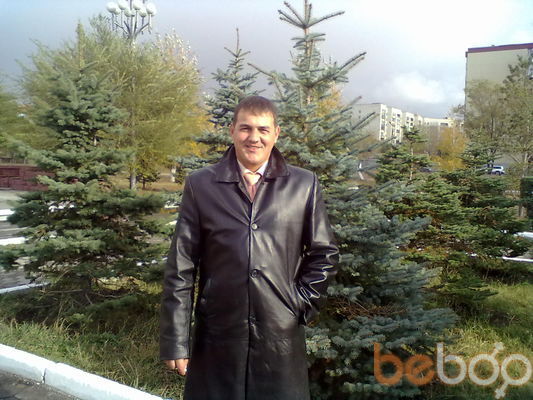  ,   LARSONBIG, 42 ,  