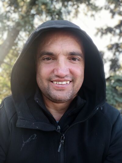  ,   Alek, 48 ,   ,   