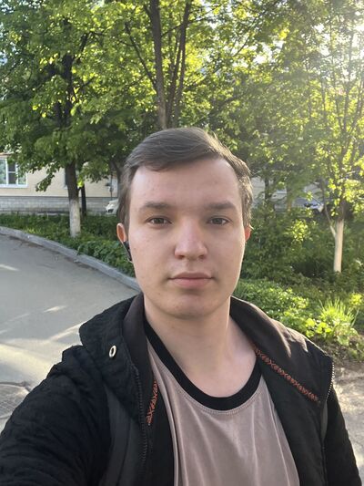  ,   Vlad, 22 ,   ,   