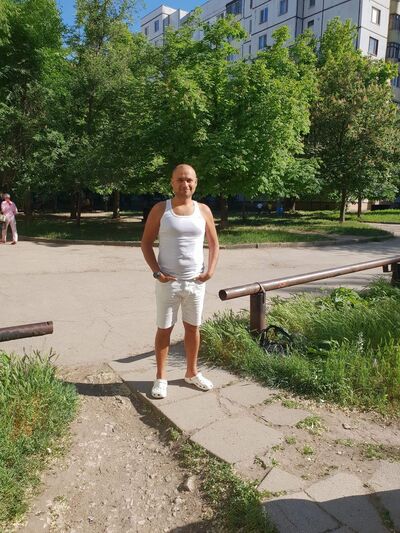  ,   Ivan, 44 ,     , c 
