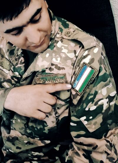  ,   Axror, 25 ,     , c 