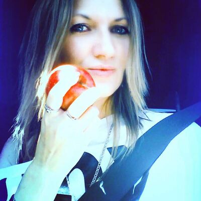  ,   Anna, 41 ,   ,   