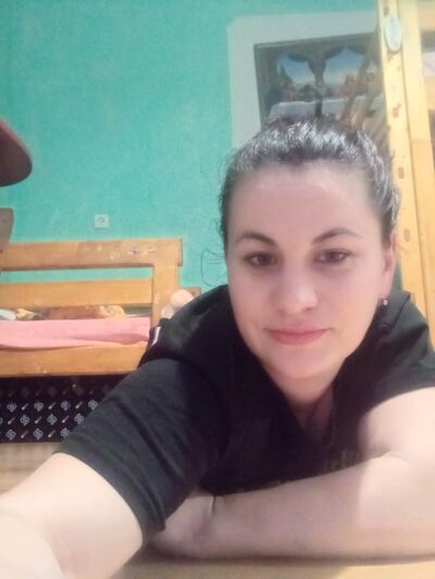  ,   Erika, 39 ,   ,   