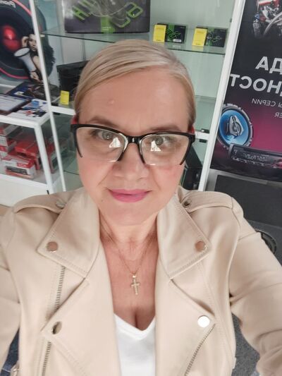 ,   Elena, 61 ,   ,   , c 