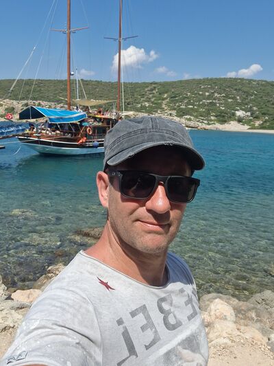  Dortmund,   , 47 ,   c 