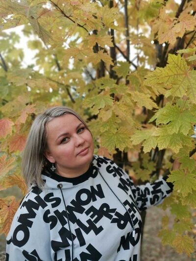  ,   Elena, 34 ,   c 