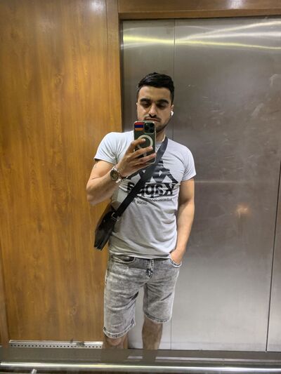  ,   Karen, 27 ,   ,   