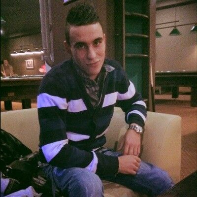  8366165  Siniro, 32 ,    