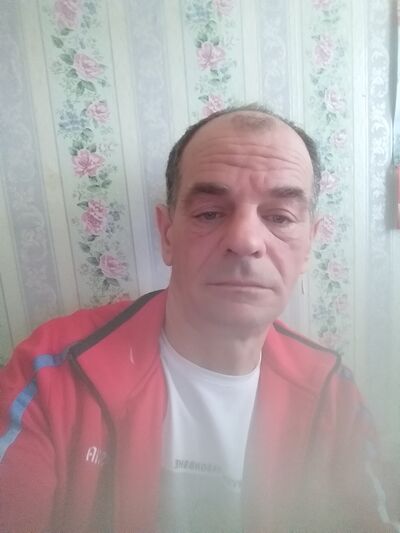  ,   Goran, 54 ,  
