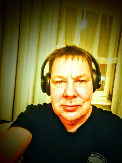  ,   Viktor, 52 ,   ,   