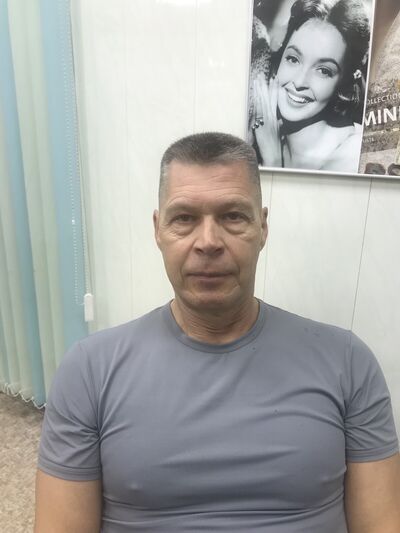  Fayetteville,   , 64 ,   ,   