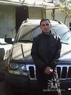  11160105  Artur, 44 ,    