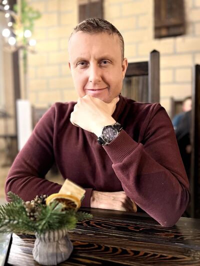 ,   Alex, 40 ,   ,   