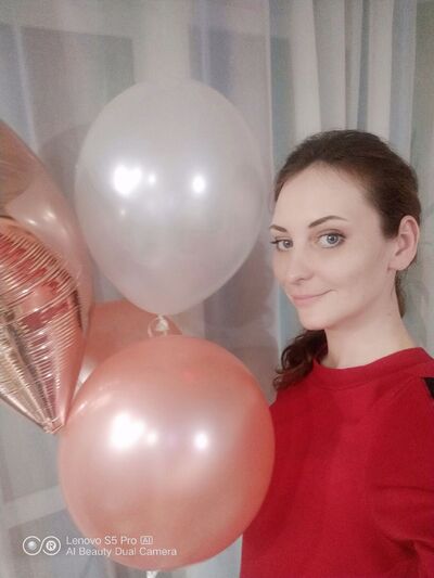  ,   Tina, 33 ,   ,   
