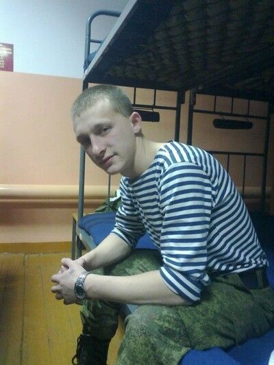  6271975  Blanc, 32 ,    