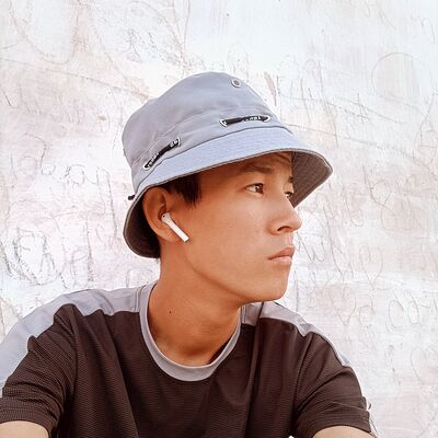  ,   Oralbay, 21 ,   ,   