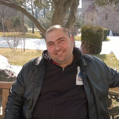  ,   Artur, 42 ,   ,   , c 