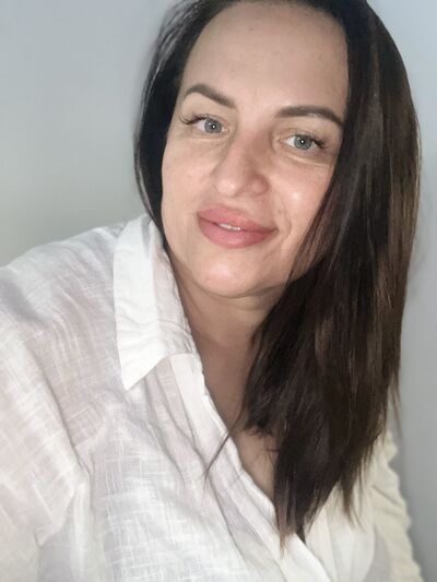  Alacant,   Olga, 44 ,     , c 